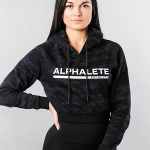 ALPHALETE cropped camo hoodie